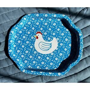 VTG Country Calico Metal Snack Trays Set Of 3 Farm Animals Blue 2Pig 1 Chicken